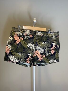 Market & Spruce Tropical Leaf Print Shorts - Olive & Pink